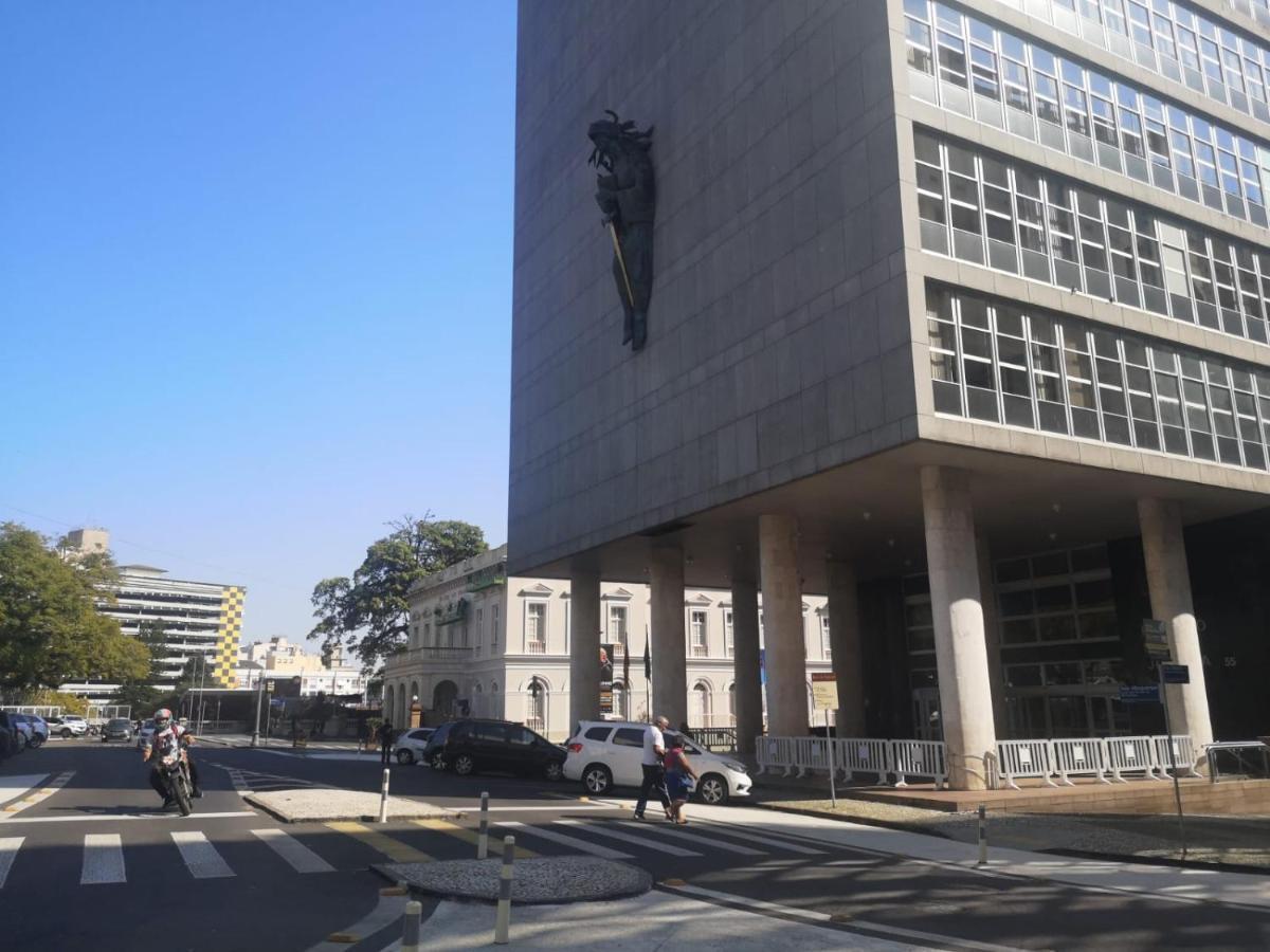 Ensolarado E Espacoso Quarto/Sala No Coracao De Poa بورتو أليغري المظهر الخارجي الصورة
